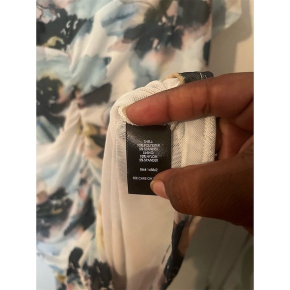 Torrid 2 Plus Size Floral Stretched Ruched Mesh Crew Neck Top 2x 18-20 NWT - Picture 8 of 9